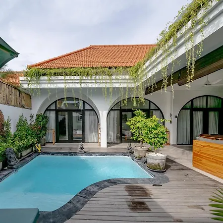 Casa Julia Canggu